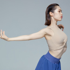 涂一1808款丨现代舞蹈练功服女短款背心训练上衣健身演出服瑜伽服