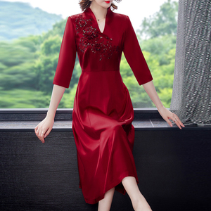 喜妈妈婚宴礼服夏装年轻大码2021新款婆婆女方高端旗袍红色连衣裙
