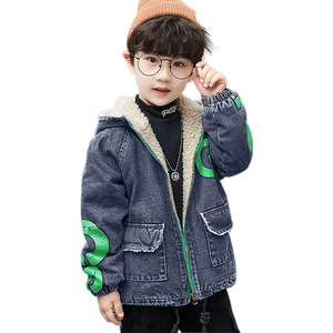 4岁男童牛仔外套加绒