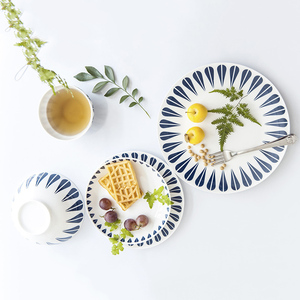家用外贸骨瓷餐具餐碗盘组合盘子北欧陶瓷器现代碗碟莲花系列套装