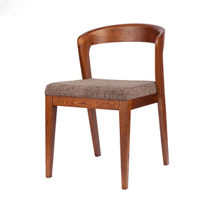 北欧实木餐椅椅子 现代简约时尚 水曲柳矮背餐椅软面 设计师家具