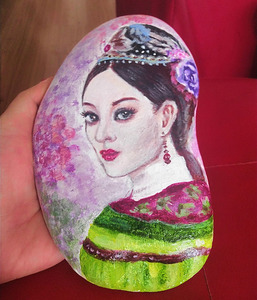 石头画定制人物