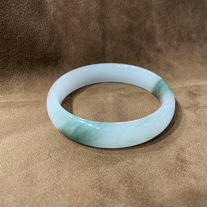 新疆天然金丝玉 天山翠昆仑冰翠雪翠手镯 戈壁玉飘翠绿色手镯