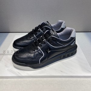 21秋冬正品 valentino/华伦天奴 大铆钉logo印花男士黑色休闲鞋
