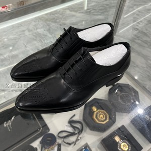 22春夏潮牌 capermoon/卡柏门  男士黑色v字英伦雕花系带正装皮鞋
