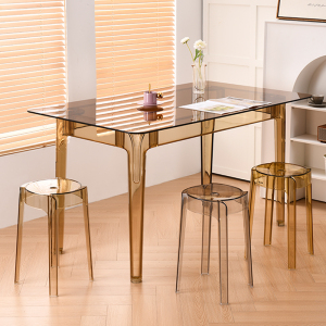 玻璃方桌餐厅