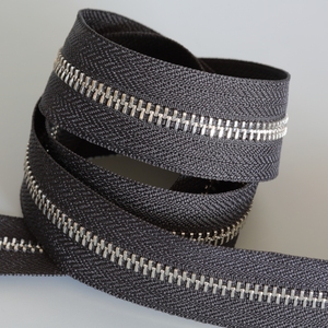 正品ykk5号单向银色齿码装黑色布拉链手工箱包皮具五金配件无拉头