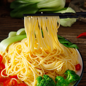 新疆包邮纯玉米面条东北正宗粗粮无糖精低脂速食玉米鲜面挂面代餐