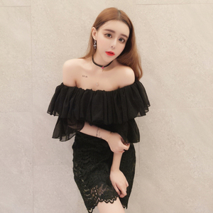 一字领露肩镂空蕾丝连衣裙