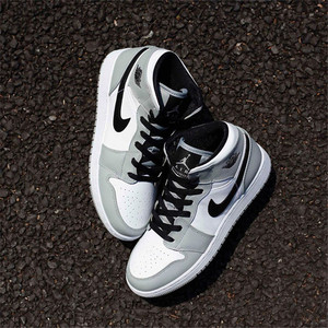 代购正品air jordan 1 mid 烟灰色aj1中帮篮球鞋554724-092