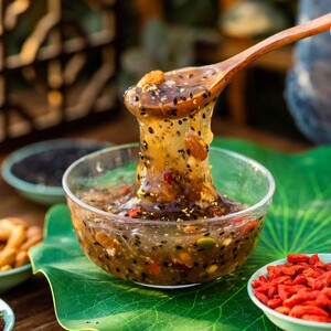 700人付款淘宝3送1 百合银耳莲子羹红枣冰糖藕粉速食冲泡即食罐装阴虚