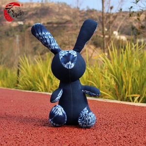 云饰阁民族风手工蓝染布艺动物 扎染兔子 摆件装饰品