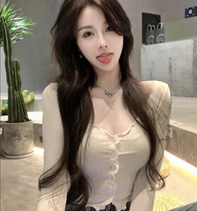 甜美纯欲女主播衣服网红直播嗲女显胸甜欲风上衣气质紧身v领t恤春