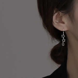 S925纯银针镂空星星耳环女INS新款潮小众设计时尚流星耳钩长款