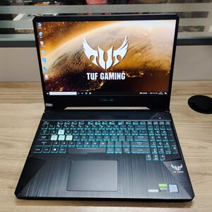 华硕飞行堡垒7FX95G FX95D 9代i5/i7 GTX1660TI独显二手笔记本