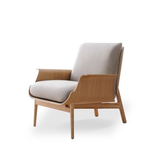 北欧日式单人沙发椅实木休闲设计师椅子客厅布艺靠背办公书房椅子