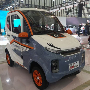 东威q7电动三四轮全封闭家用代步成人接送孩子新能源棚车多人承载