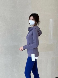 lululemon Scuba Full-Zip Hoodie 女款加绒连帽修身拉链卫衣运动