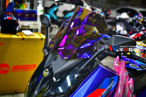 台湾巴风特精品 sym tl500 高凸风镜 改装大风挡 彩钛 熏黑