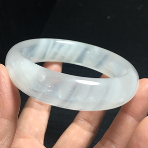 稀少美货纯天然白幽灵手镯千层山白兔毛镯子女款水晶饰品半宝石