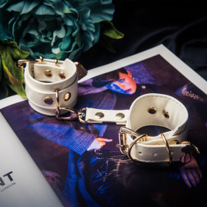 独家设计  皮质超感设计   可拆卸简单粗皮手铐