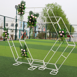 婚庆道具新款婚礼铁艺架子拱门舞台背景装饰多边几何菱形拱门布置