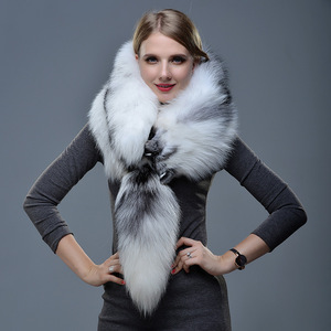 整条狐狸皮围脖
