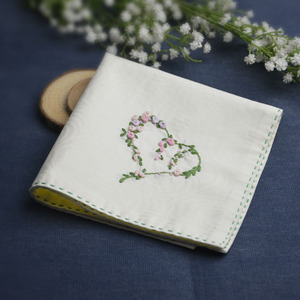 手工刺绣手帕双层