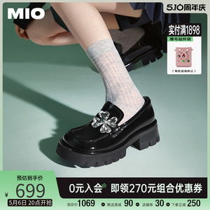 MIO米奥2024年春季圆头中跟新款女鞋四叶草钻饰甜酷厚底乐福鞋