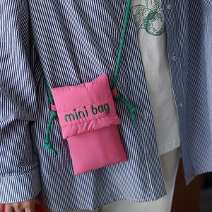 可爱ins风软萌手机包单肩斜挎包韩版学生小众设计布包挂绳小包包