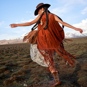 新疆西藏沙漠敦煌云南旅行度假穿搭长款流苏马夹麂皮绒马甲开衫女