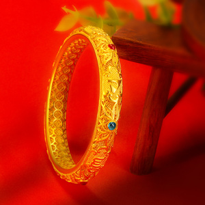 宫廷新品古法黄金手工錾刻实心手镯 金枝玉叶女款纯金首饰定制