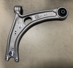 奥迪tt 下摆臂 8s0 407 153a