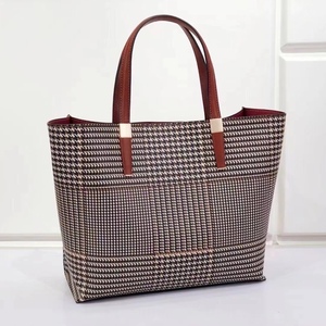 维克萨斯2021秋冬新款女包欧美时尚千鸟格撞色真皮休闲包单肩手提