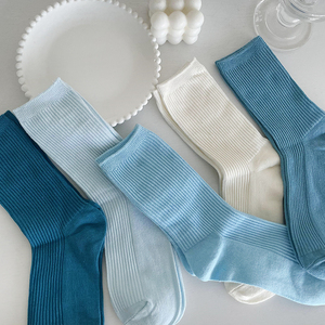 克莱因蓝袜子女秋季竖条中筒ins潮蓝色堆堆袜长筒冬日系百搭纯色