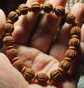 文玩核桃精品紫金鼠精工雕刻矮桩小狮子头1.1核桃手串 17个