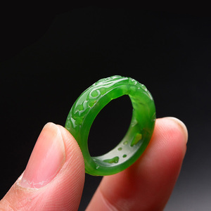 天然新疆和田玉碧玉苹果绿雕花玉戒指玉石指环水草菠菜绿镂空扳指