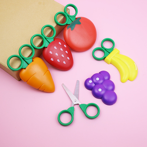 韩国ins可爱学生草莓香蕉水果冰箱贴儿童剪刀创意手账胶带搭配