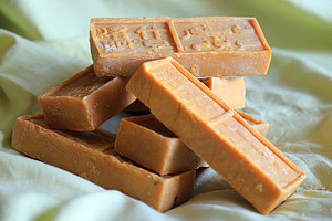 新疆喀什土肥皂老肥皂6块36.6元包邮