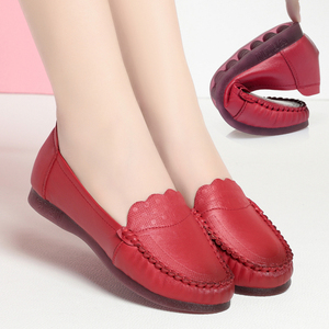 春秋皮鞋真皮软底防滑中老年女单鞋平底平跟工作鞋舒适老人妈妈鞋