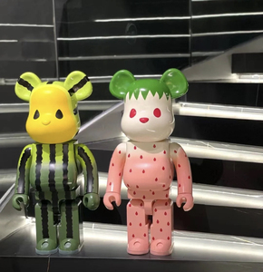 暴力熊积木熊bearbrick冠希哥同款草莓西瓜2.0水果二代clot摆件