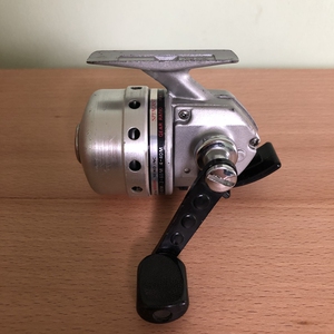 达瓦渔轮封闭式