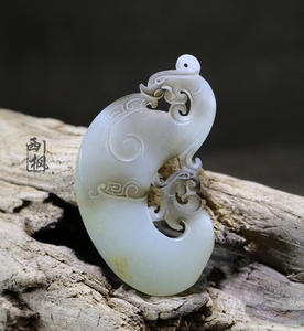 新疆和田玉白玉籽料羊脂玉精品吊坠苏工仿古镂空龙凤玉牌西枫玉雕
