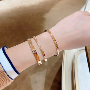 手镯女卡地亚正品