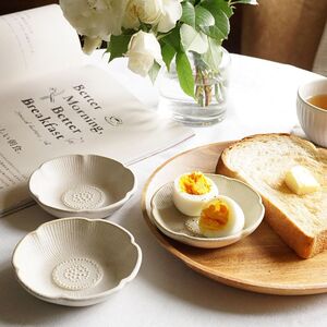 日本进口益子烧手作粗陶花朵小皿黄油果酱碟蘸料调味汁零食盘