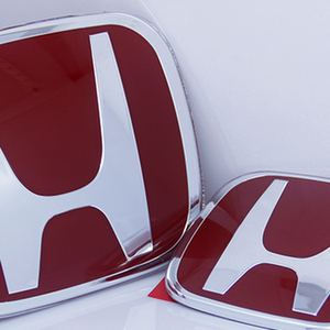 适用于本田十代思域h红标八代 九代思域前后个性改装中网车标红章