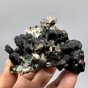 内蒙黑柱石毒砂阳起石天然矿物晶体标本矿石原石收藏石头摆件地质