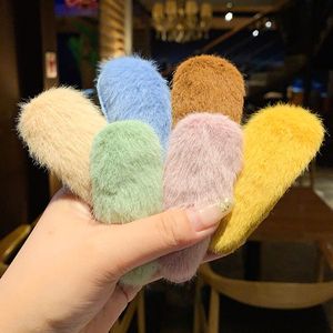 秋冬可爱毛绒发夹芒果核毛毛发卡少女侧边发饰夹子女网红ins儿童