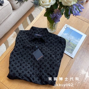 英国博士代购lv路易威登21秋冬秀款黑色植绒满logo长袖衬衫
