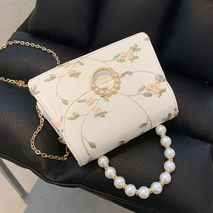 今年流行小包包女2024夏天新款时尚珍珠链条包独特质感手提斜挎包